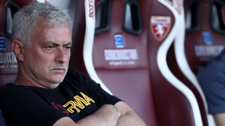 Jose Mourinho, Roma Feyenoord Rotterdam'ı Unvan Maçında Düşürebilir mi?